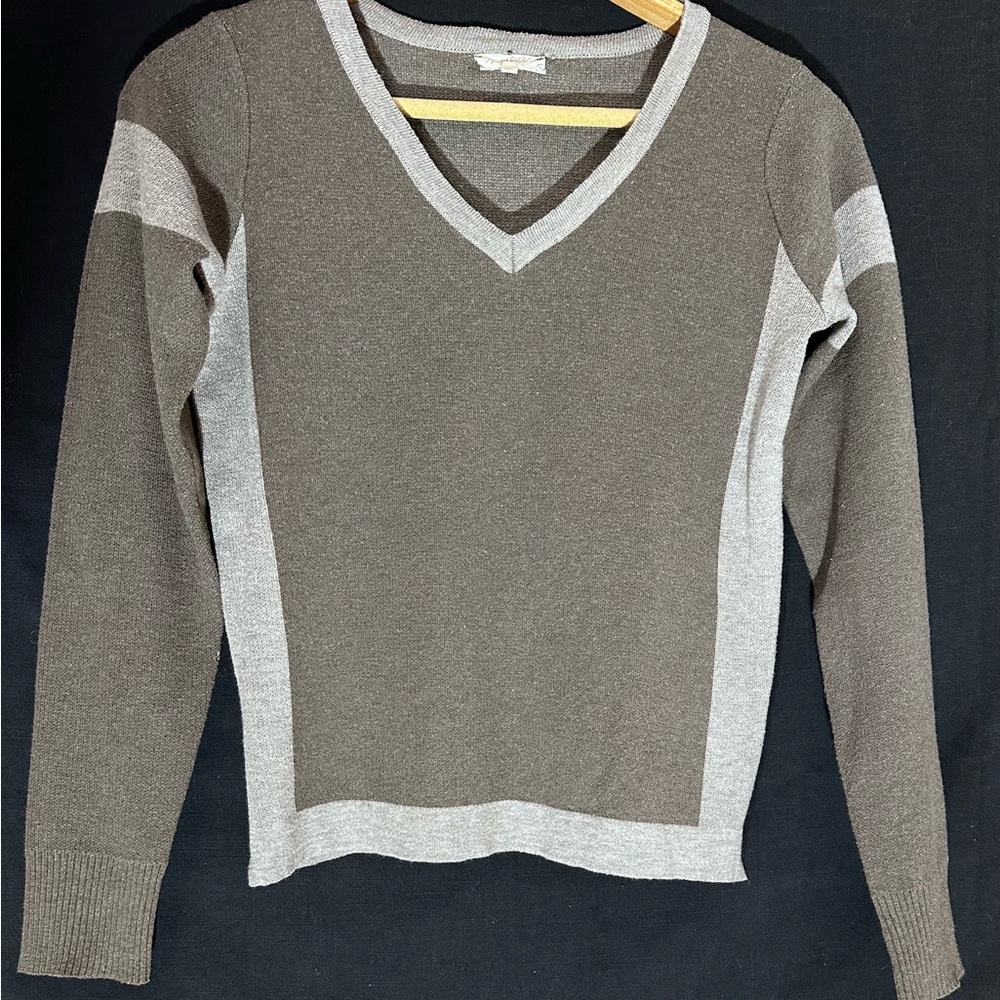 Mystree Brown and Gray V-Neck Sweater Knit
